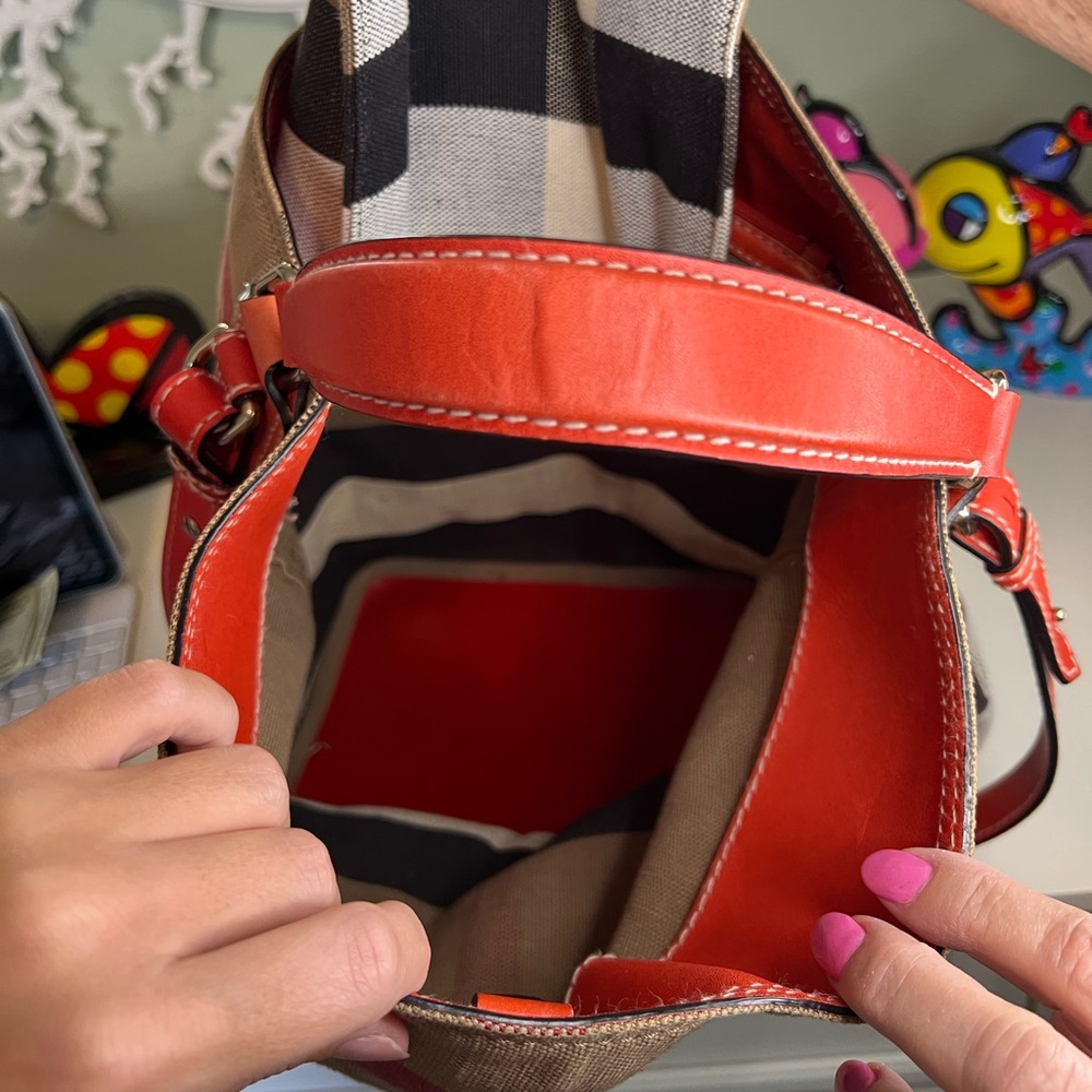 Burberry Mega Check Ashby bucket bag - Picture 13 of 14